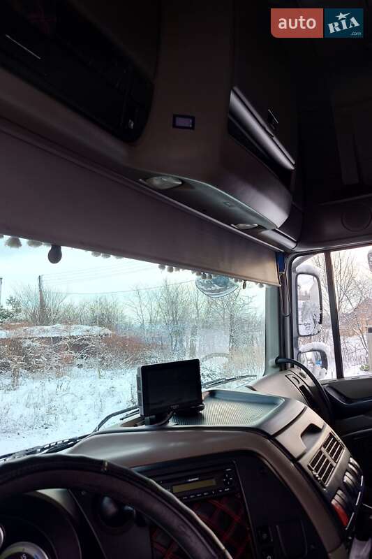 Тягач DAF XF 105 2010 в Черновцах