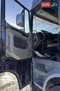 Тягач DAF XF 105 2010 в 