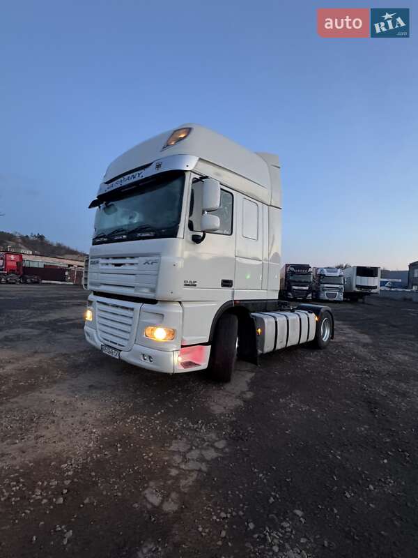Тягач DAF XF 105 2007 в Могилев-Подольске