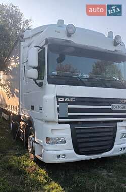 Тягач DAF XF 105 2010 в Радивиліві