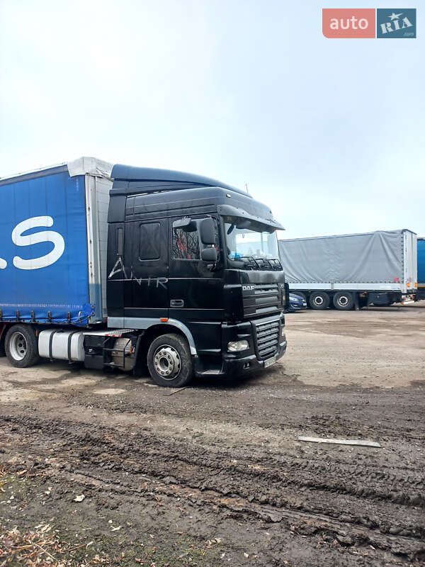 Тягач DAF XF 105 2010 в Луцке