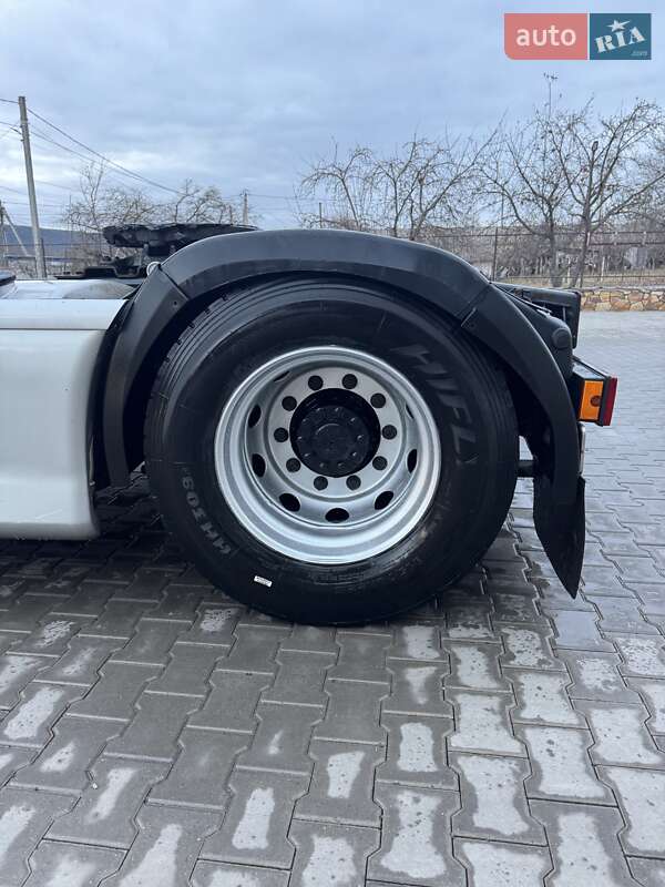 Тягач DAF XF 105 2006 в Могилев-Подольске