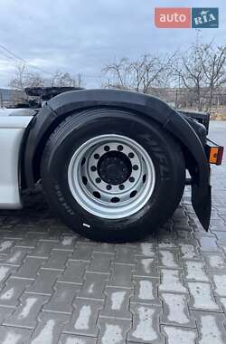 Тягач DAF XF 105 2006 в 
