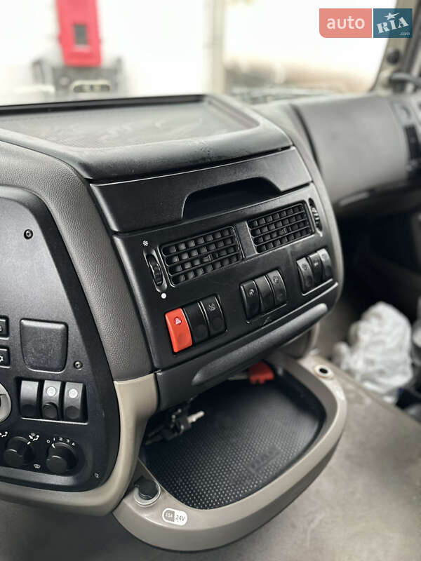 Тягач DAF XF 105 2013 в Рівному