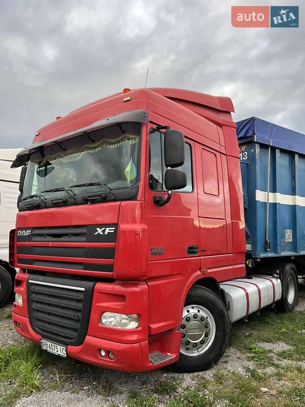 Тягач DAF XF 105 2006 в Вінниці