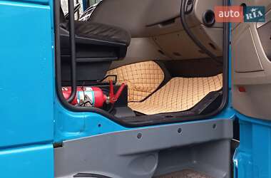 Тягач DAF XF 105 2011 в 