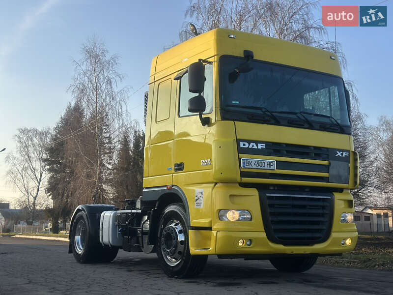 Тягач DAF XF 105 2013 в Дубні