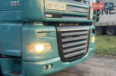 Тягач DAF XF 105 2009 в Дубні