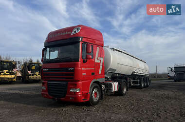 Тягач DAF XF 105 2012 в 