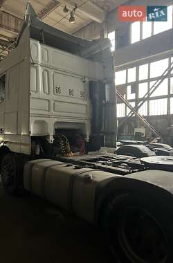 Тентованый DAF XF 105 2011 в 