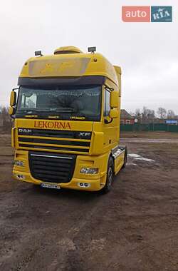 Тягач DAF XF 105 2006 в 