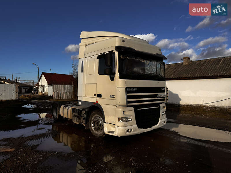 Тягач DAF XF 105 2011 в 