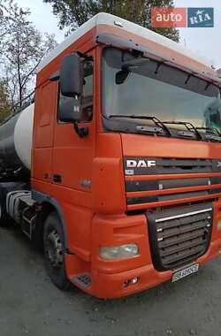 Тягач DAF XF 105 2007 в Дніпрі