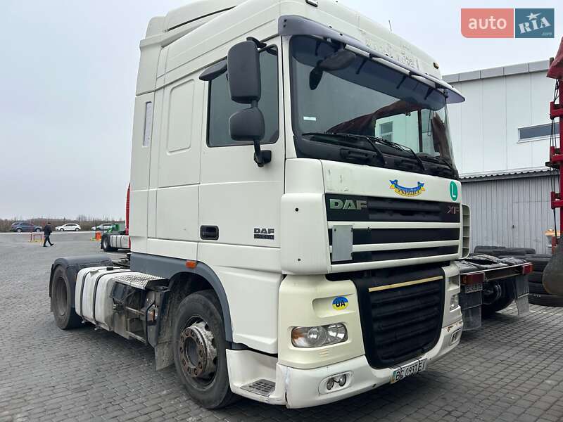 Тягач DAF XF 105 2011 в Львове