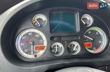 Тягач DAF XF 105 2011 в 