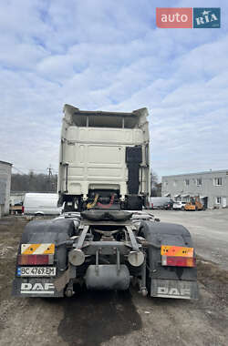 Тягач DAF XF 105 2011 в 