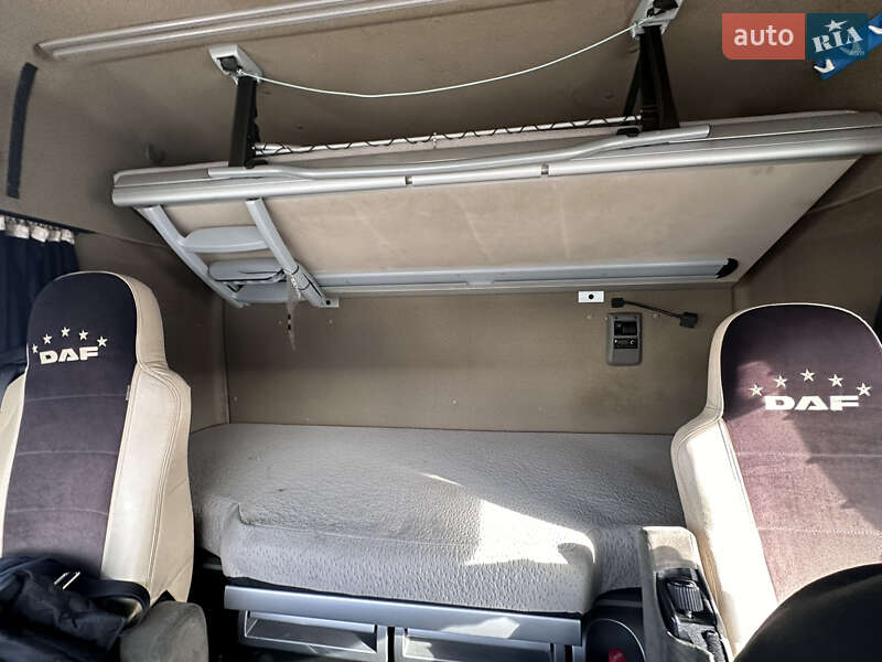 Тягач DAF XF 105 2011 в Городке