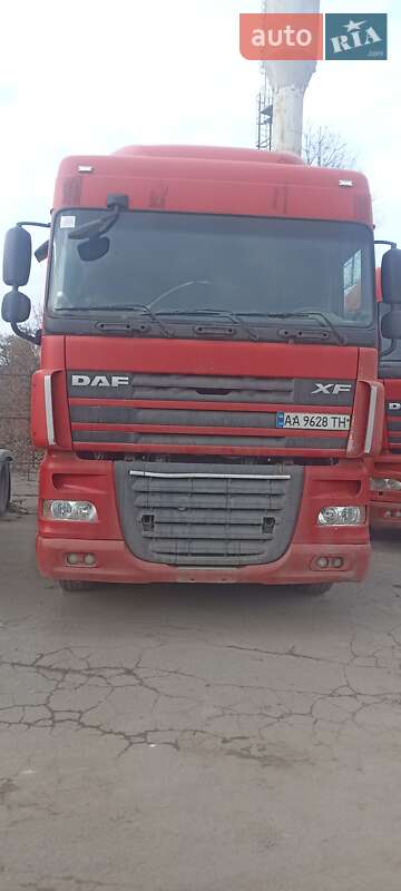 Тягач DAF XF 105 2013 в Виннице