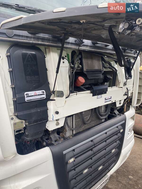 Тягач DAF XF 105 2013 в Киеве