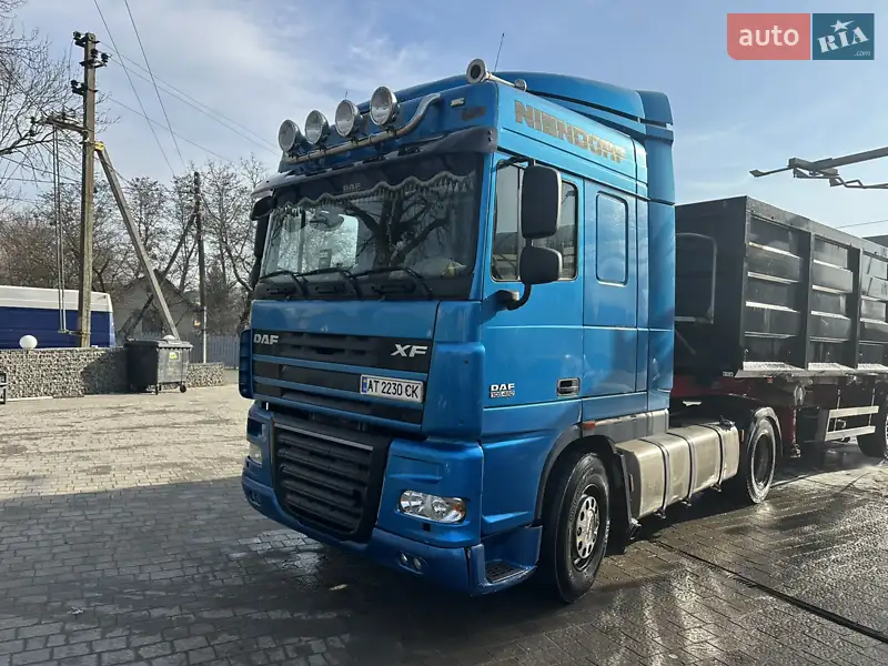 Тягач DAF XF 105 2010 в 