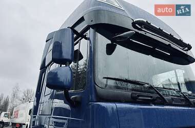 Тягач DAF XF 105 2011 в 