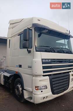 Тягач DAF XF 105 2012 в 