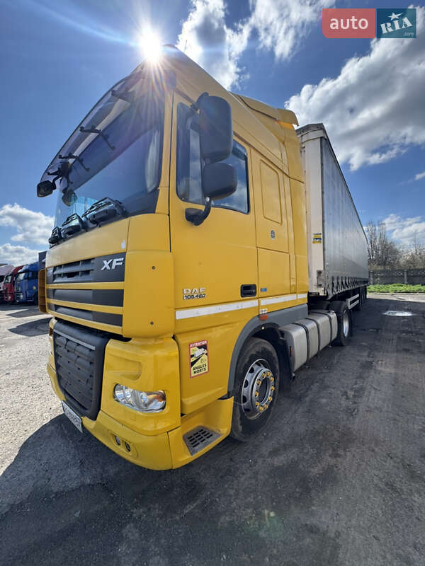 Вантажний фургон DAF XF 105 2013 в Мукачевому