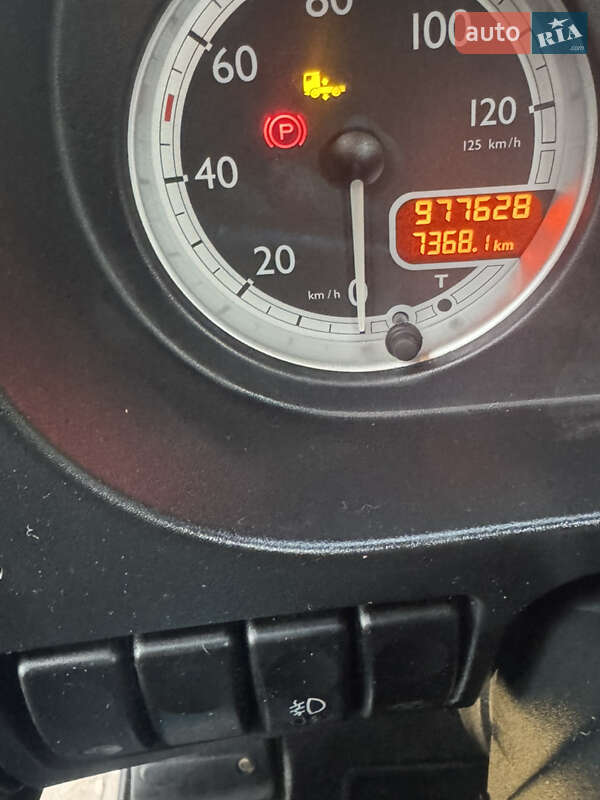 Вантажний фургон DAF XF 105 2013 в Мукачевому