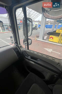 Контейнеровоз DAF XF 105 2011 в 