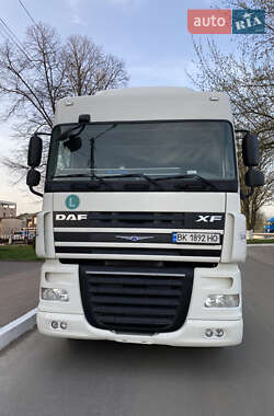 Тягач DAF XF 105 2013 в 