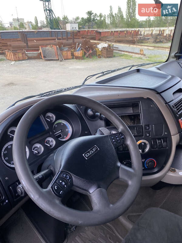 Тягач DAF XF 105 2010 в Днепре