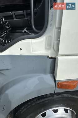 Тягач DAF XF 105 2012 в 