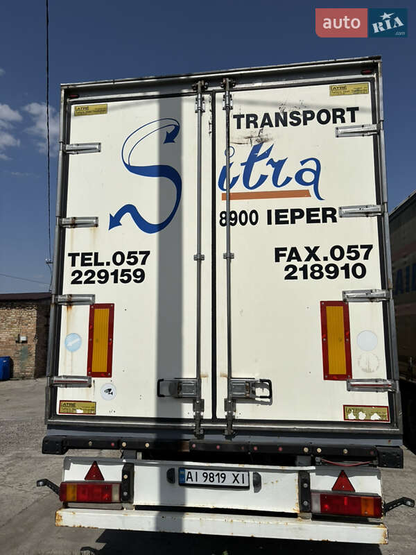 Тягач DAF XF 105 2010 в Обухові
