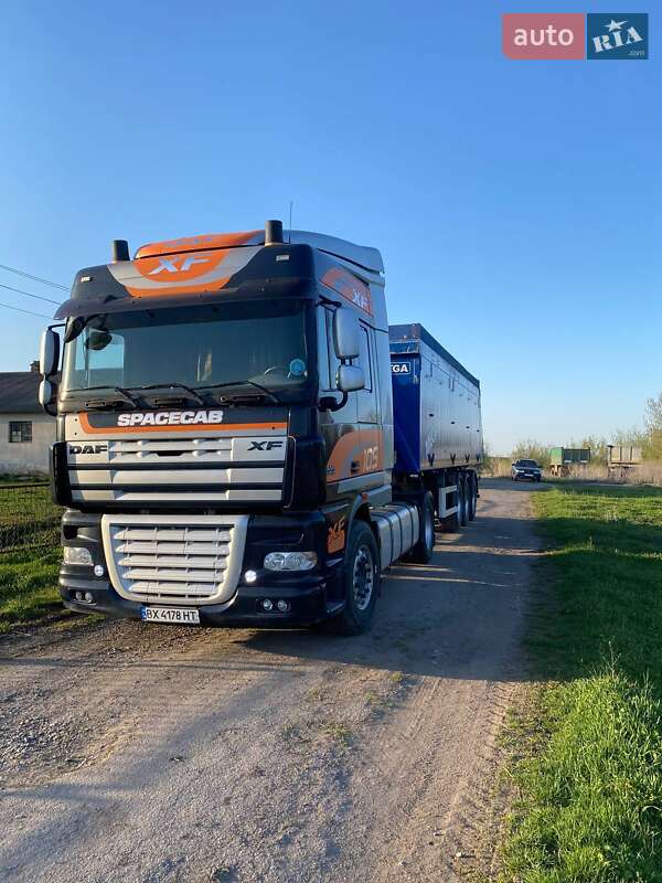 Зерновоз DAF XF 105 2012 в 