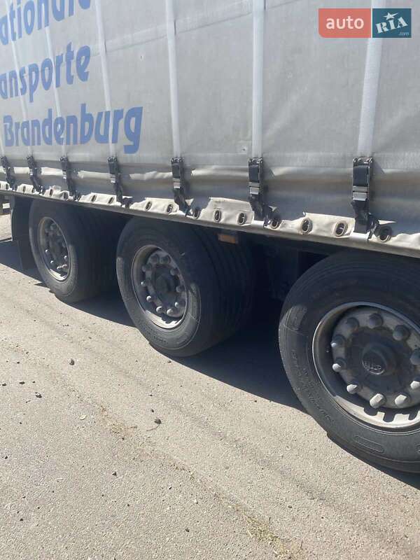 Тягач DAF XF 105 2007 в Ровно