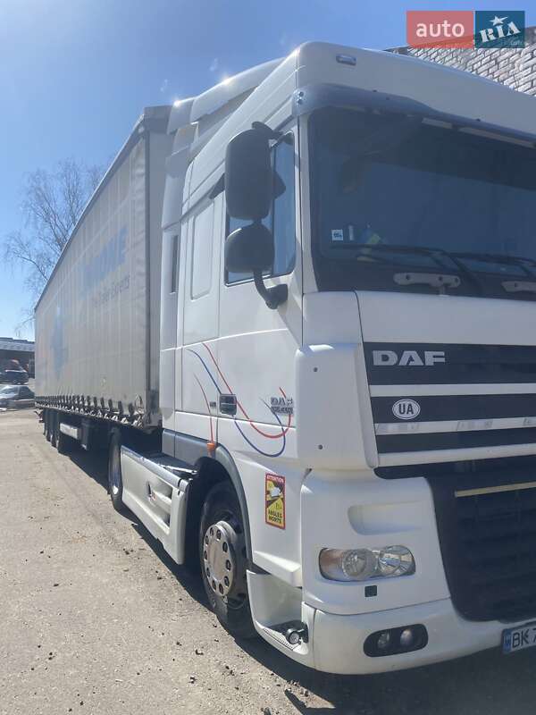 Тягач DAF XF 105 2007 в Ровно