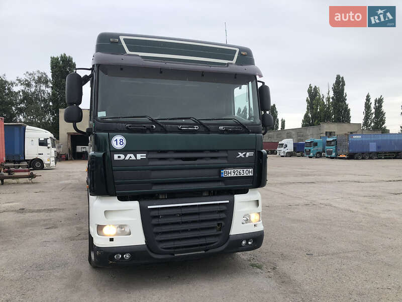 Тягач DAF XF 105 2006 в Одессе