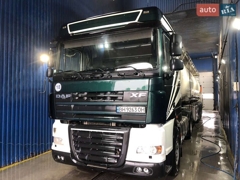 Тягач DAF XF 105 2006 в Одессе