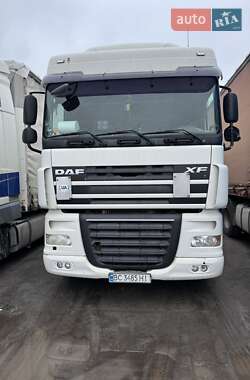 Тягач DAF XF 105 2012 в Жовкве