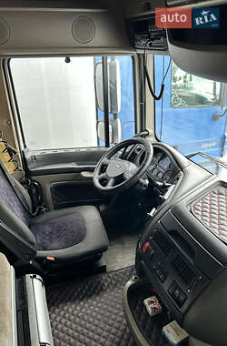Тентований DAF XF 105 2010 в 