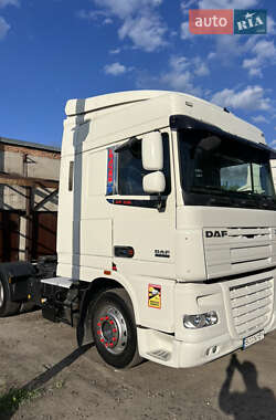 Тягач DAF XF 105 2011 в 