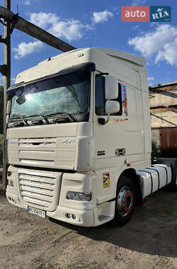 Тягач DAF XF 105 2011 в 