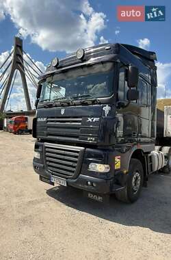 Тягач DAF XF 105 2013 в 