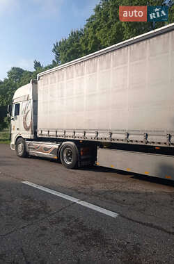 Тягач DAF XF 105 2011 в 