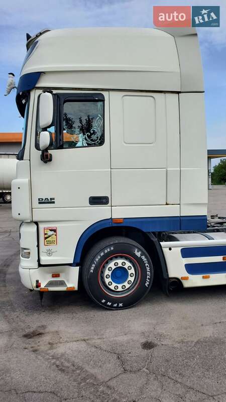 Тягач DAF XF 105 2010 в Верхнеднепровске