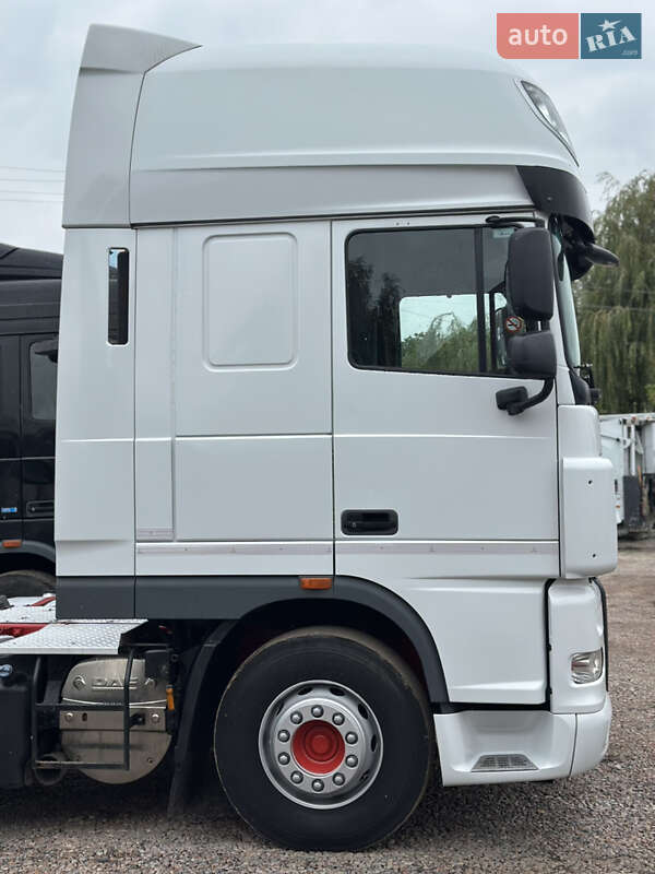 Тягач DAF XF 105 2013 в Ровно
