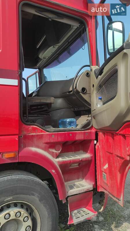 Тягач DAF XF 105 2009 в Запорожье