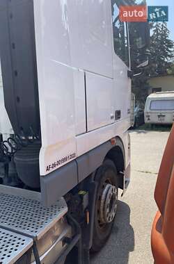 Тягач DAF XF 105 2010 в 