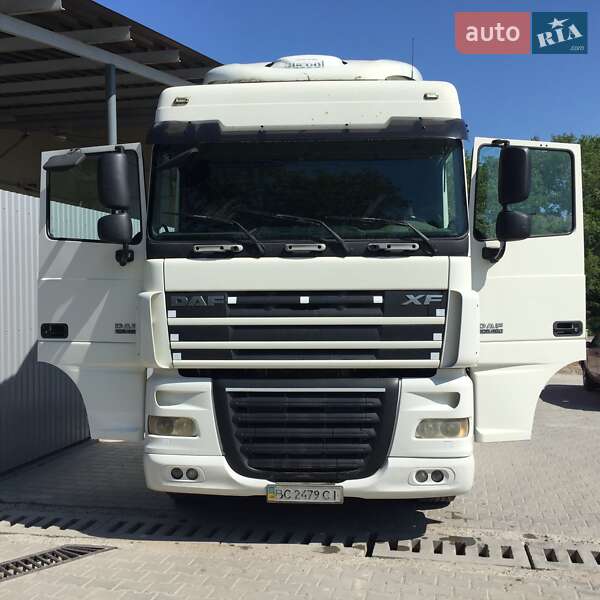 Тягач DAF XF 105 2008 в Тернополе