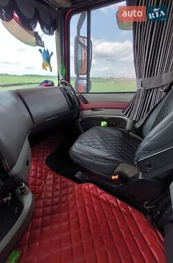 Тягач DAF XF 105 2006 в 